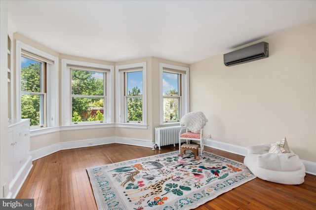 6 7TH ST SE, Washington, DC 20003