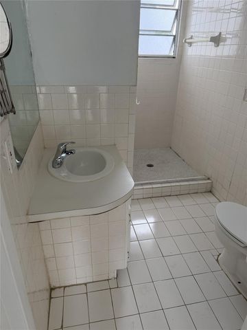 3115 NE 28th Street 11, Fort Lauderdale, FL 33308