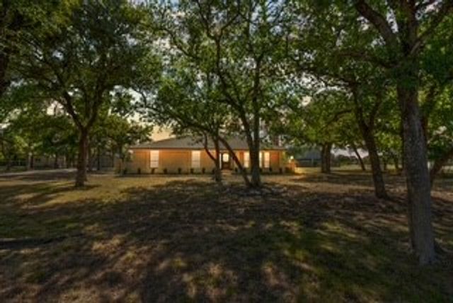 800 Kings Gate Road, Willow Park, TX 76087