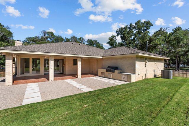 800 Kings Gate Road, Willow Park, TX 76087