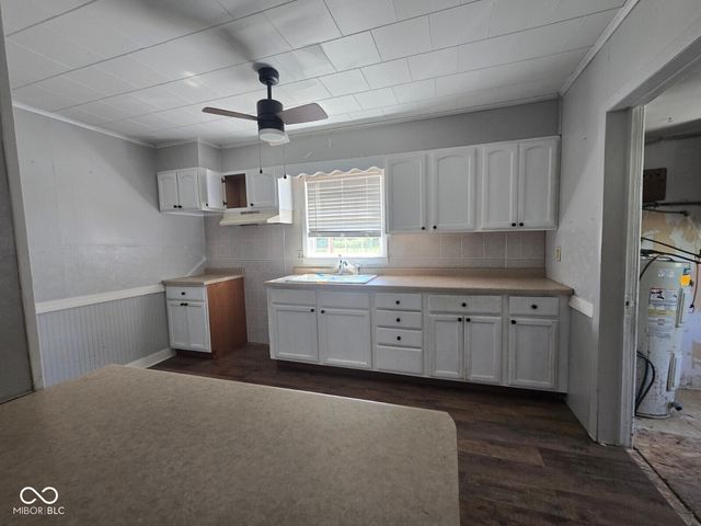 11718 S Reed Street, Clinton, IN 47842