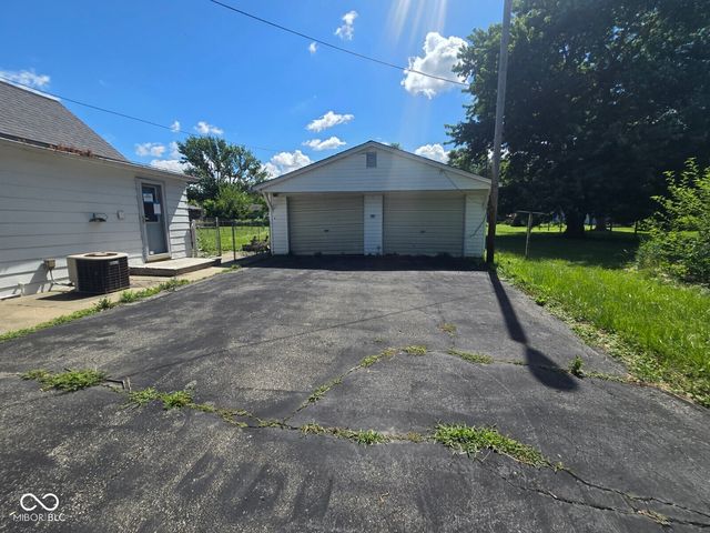 11718 S Reed Street, Clinton, IN 47842