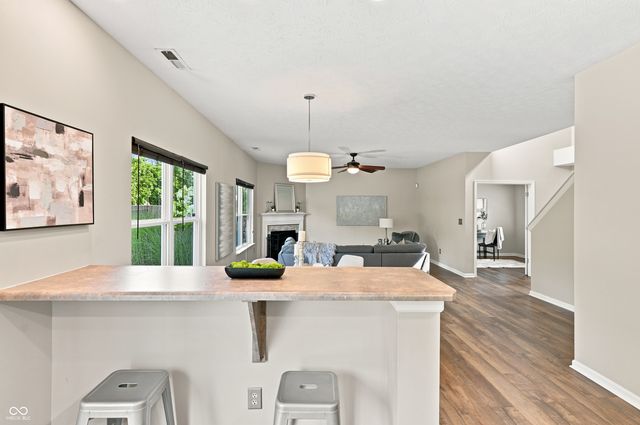 6562 Clary Circle Drive, Greenwood, IN 46143
