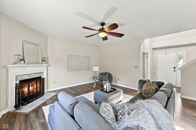 6562 Clary Circle Drive, Greenwood, IN 46143