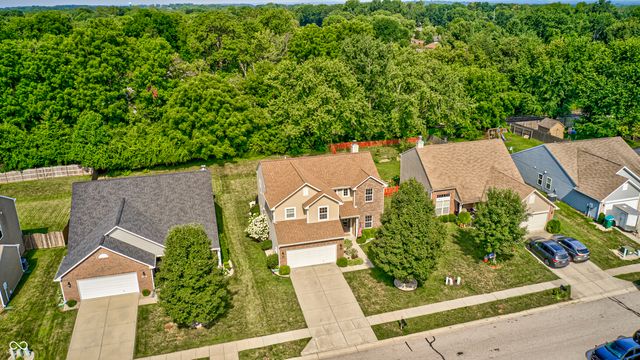 6562 Clary Circle Drive, Greenwood, IN 46143