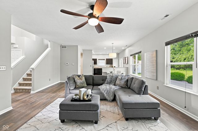 6562 Clary Circle Drive, Greenwood, IN 46143