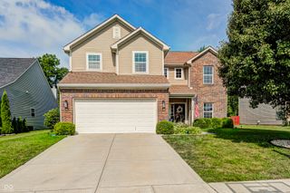 6562 Clary Circle Drive, Greenwood, IN 46143