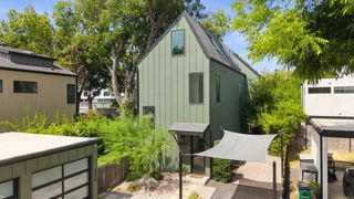 625 Tillery ST B, Austin, TX 78702