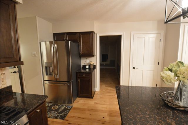 7700 Meadowood Drive, Canfield, OH 44406