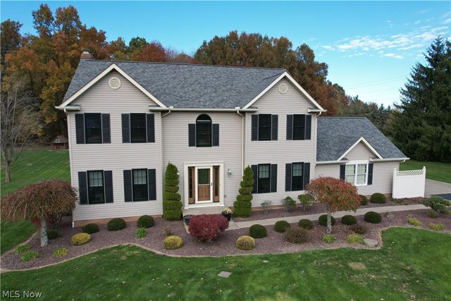 7700 Meadowood Drive, Canfield, OH 44406