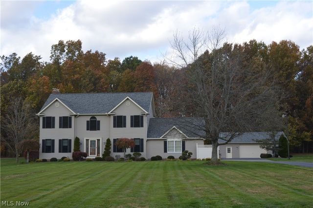 7700 Meadowood Drive, Canfield, OH 44406