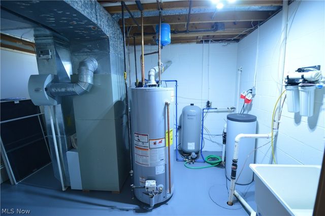 7700 Meadowood Drive, Canfield, OH 44406