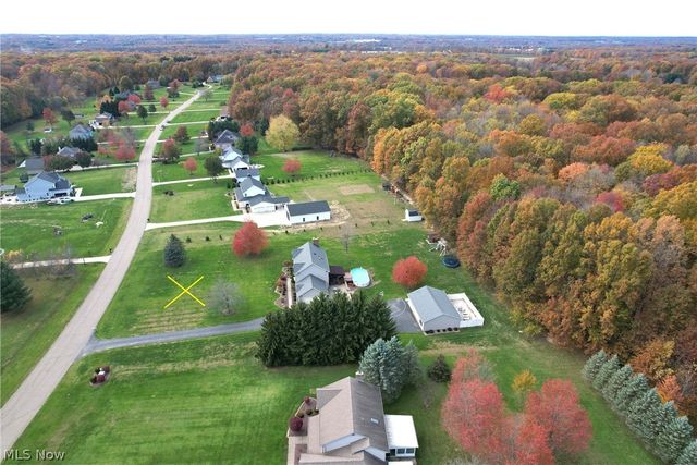 7700 Meadowood Drive, Canfield, OH 44406