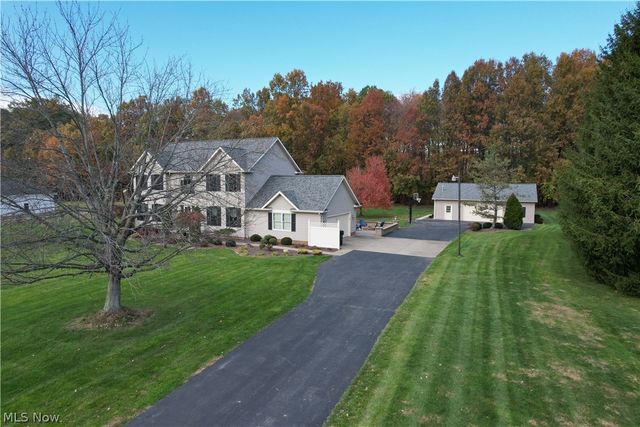 7700 Meadowood Drive, Canfield, OH 44406