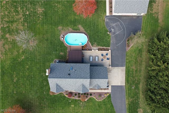 7700 Meadowood Drive, Canfield, OH 44406