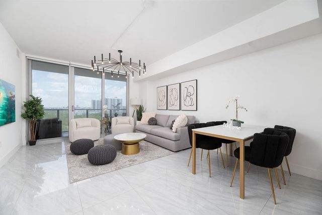 16385 Biscayne Blvd 1202, North Miami Beach, FL 33160