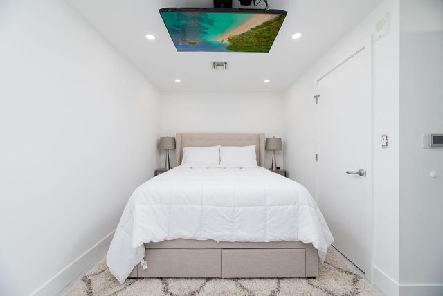 16385 Biscayne Blvd 1202, North Miami Beach, FL 33160