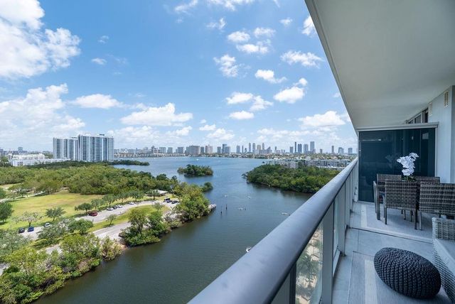 16385 Biscayne Blvd 1202, North Miami Beach, FL 33160