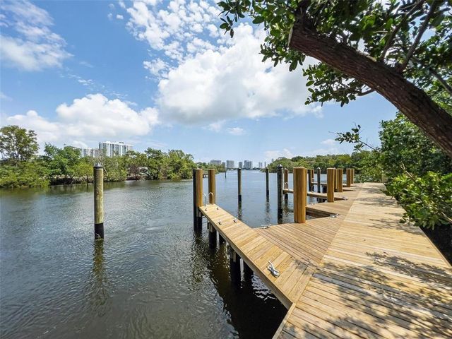 16385 Biscayne Blvd 1202, North Miami Beach, FL 33160