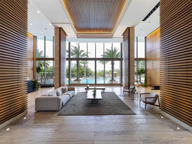 16385 Biscayne Blvd 1202, North Miami Beach, FL 33160