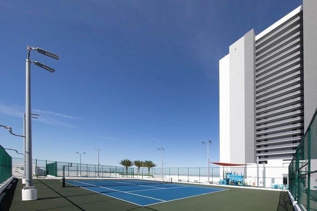 16385 Biscayne Blvd 1202, North Miami Beach, FL 33160