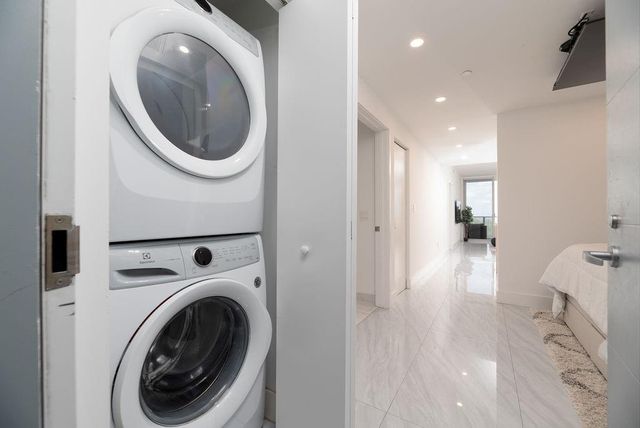 16385 Biscayne Blvd 1202, North Miami Beach, FL 33160