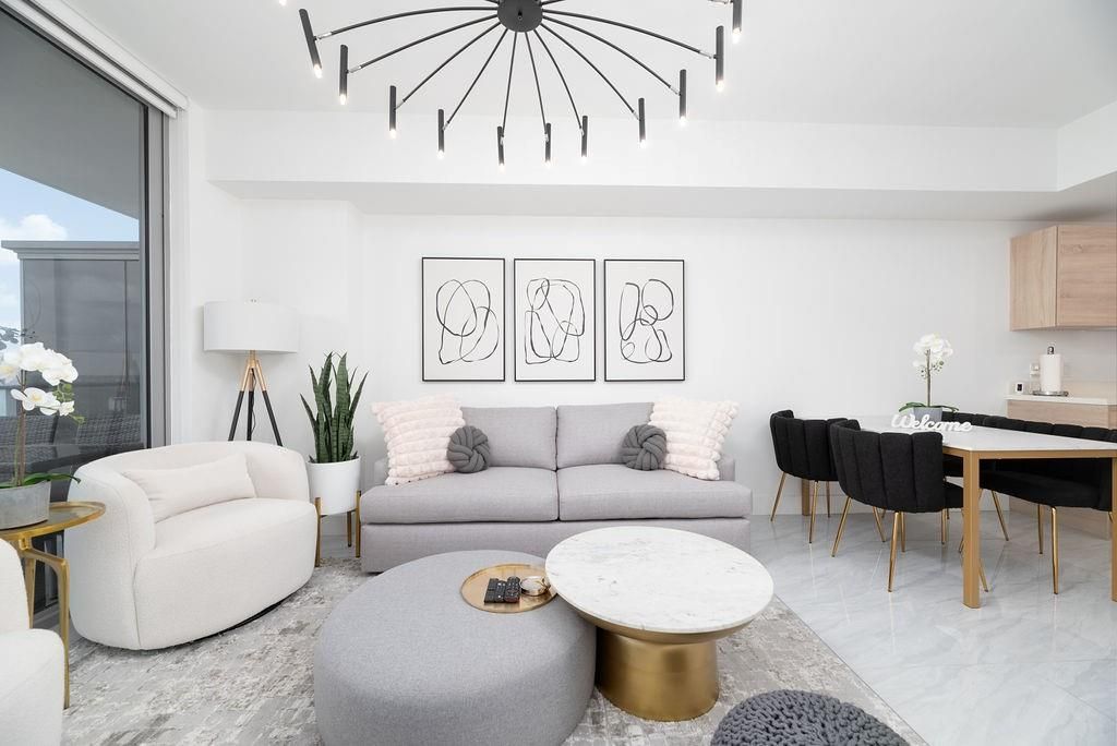 16385 Biscayne Blvd 1202, North Miami Beach, FL 33160