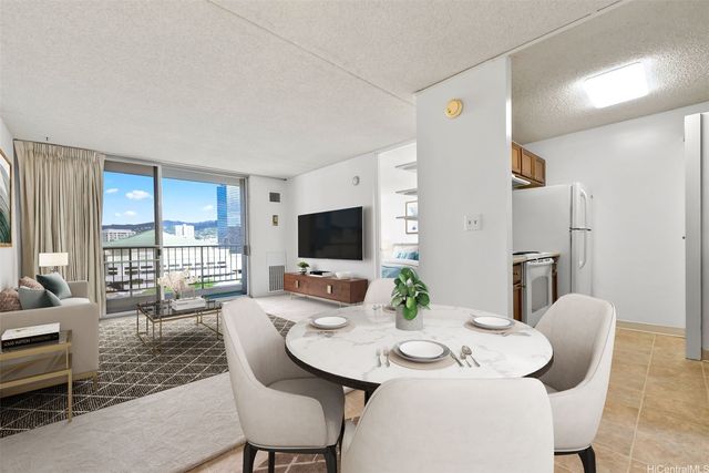 400 Hobron Lane 1208, Honolulu, HI 96815