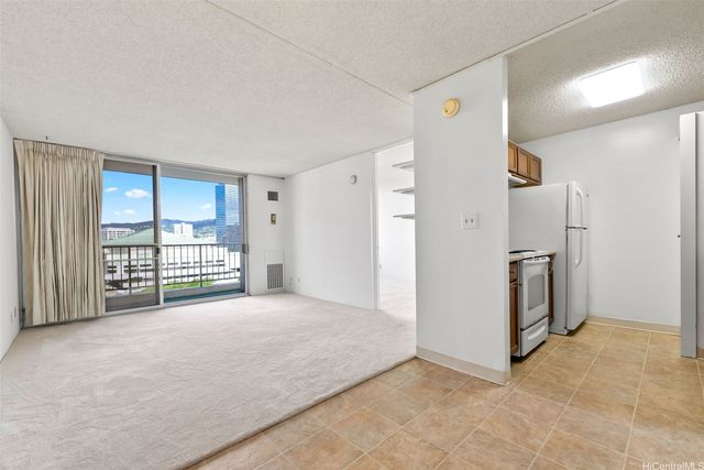 400 Hobron Lane 1208, Honolulu, HI 96815