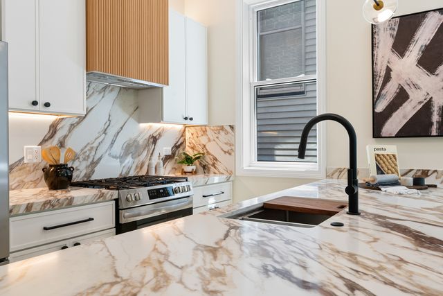 3329 N Whipple Street 2, Chicago, IL 60618