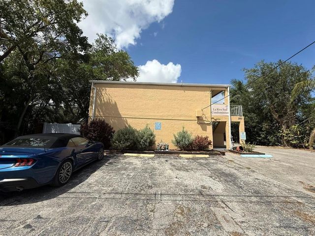 3251 SW 44th Street 100, Dania Beach, FL 33312