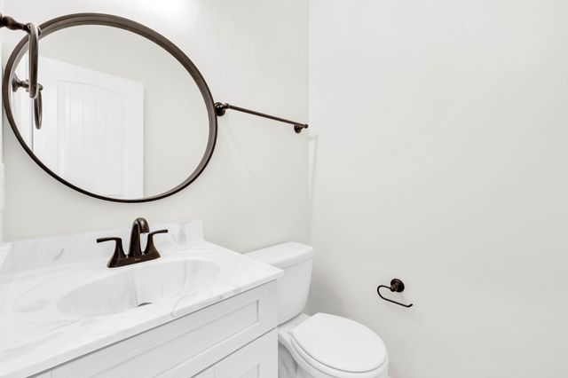 2667 Scott Dr, Clarksville, TN 37042