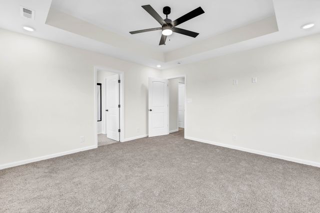 2667 Scott Dr, Clarksville, TN 37042