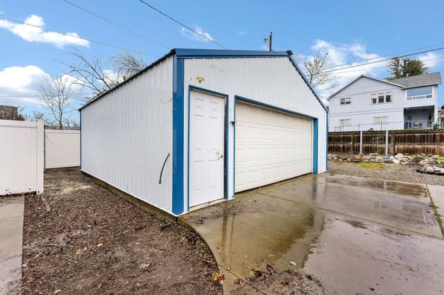 3707 E Bridgeport Ave, Spokane, WA 99217