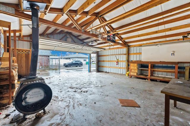 3707 E Bridgeport Ave, Spokane, WA 99217