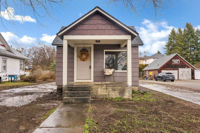 3707 E Bridgeport Ave, Spokane, WA 99217