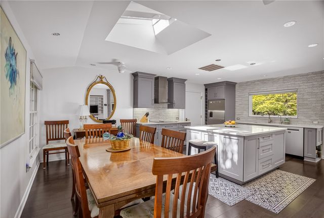 103 WILMAR, Fox Chapel, PA 15238