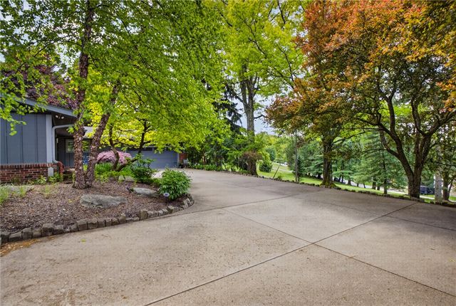 103 WILMAR, Fox Chapel, PA 15238