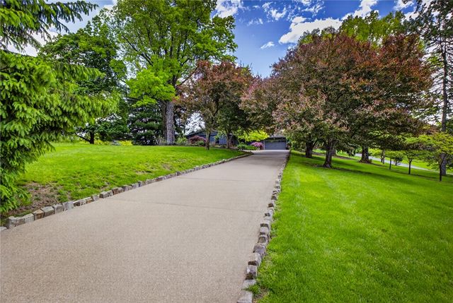 103 WILMAR, Fox Chapel, PA 15238