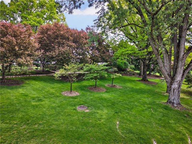103 WILMAR, Fox Chapel, PA 15238