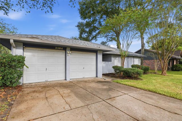 2204 Mimosa Court, League City, TX 77573