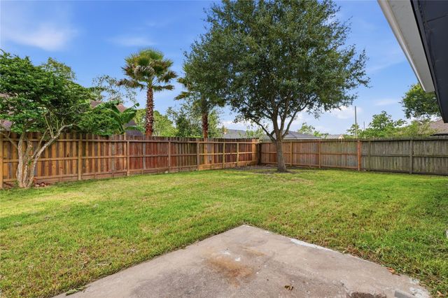 2204 Mimosa Court, League City, TX 77573