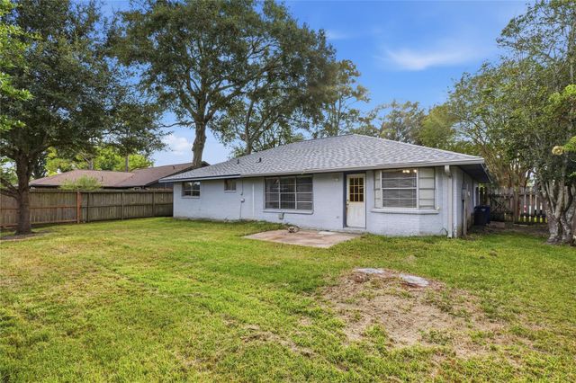 2204 Mimosa Court, League City, TX 77573