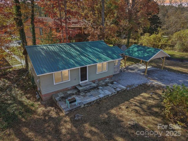 1749 Haywood Road, Hendersonville, NC 28791