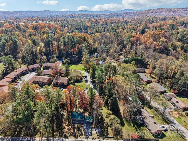 1749 Haywood Road, Hendersonville, NC 28791