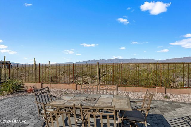 8801 E Canyon Walnut Way, Vail, AZ 85641