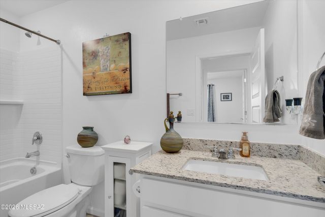 8801 E Canyon Walnut Way, Vail, AZ 85641