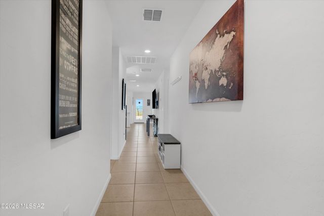 8801 E Canyon Walnut Way, Vail, AZ 85641