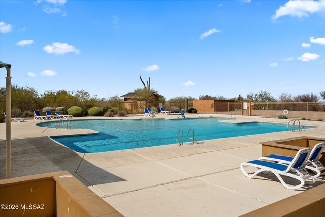 8801 E Canyon Walnut Way, Vail, AZ 85641