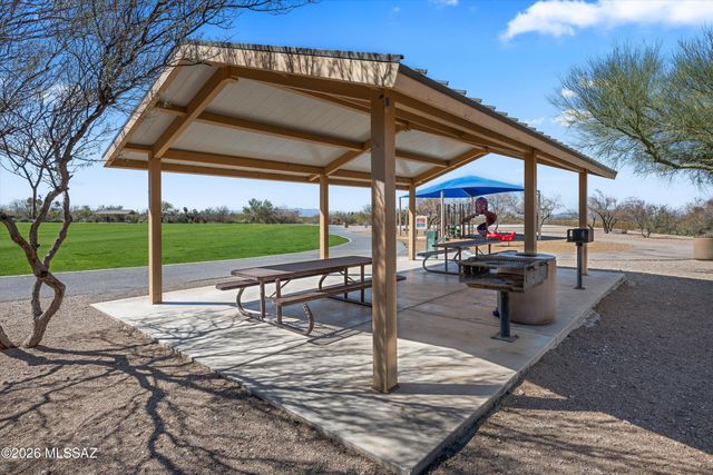 8801 E Canyon Walnut Way, Vail, AZ 85641